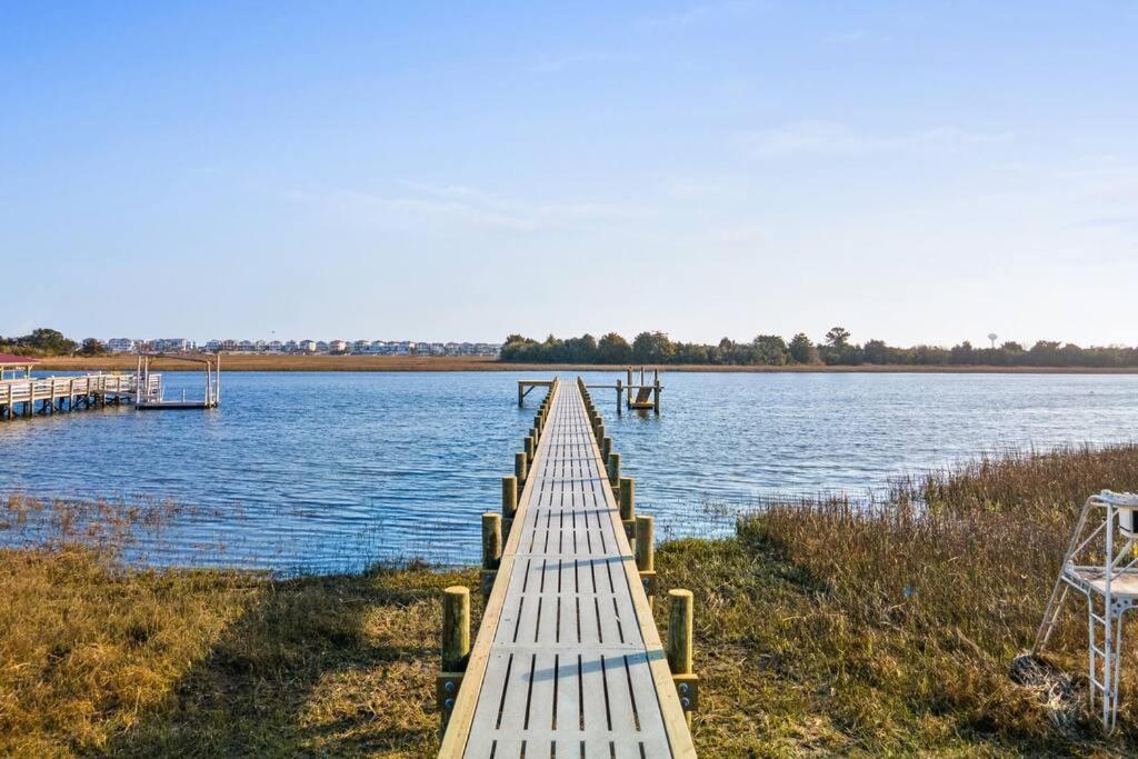 Dolphin Cove - Whole Waterfront House With Dock Villa Ocean Isle Beach Eksteriør billede
